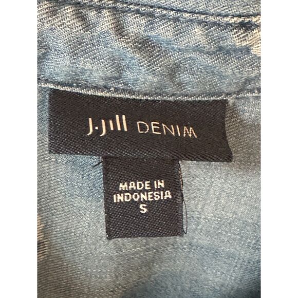 J. Jill Denim Floral Button down Cap Sleeve Collared Blouse - Picture 2 of 8